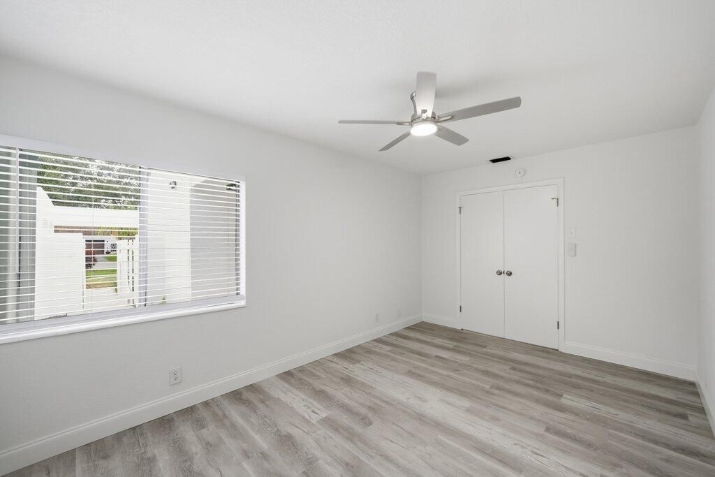 For Sale: $569,900 (3 beds, 2 baths, 1782 Square Feet)