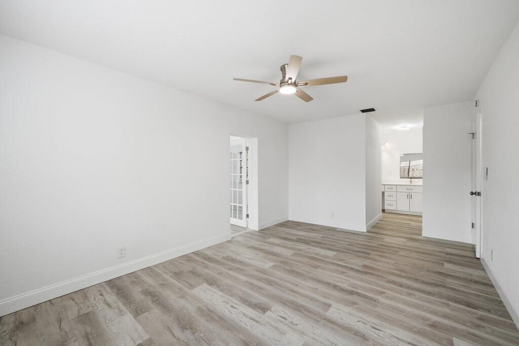 For Sale: $569,900 (3 beds, 2 baths, 1782 Square Feet)