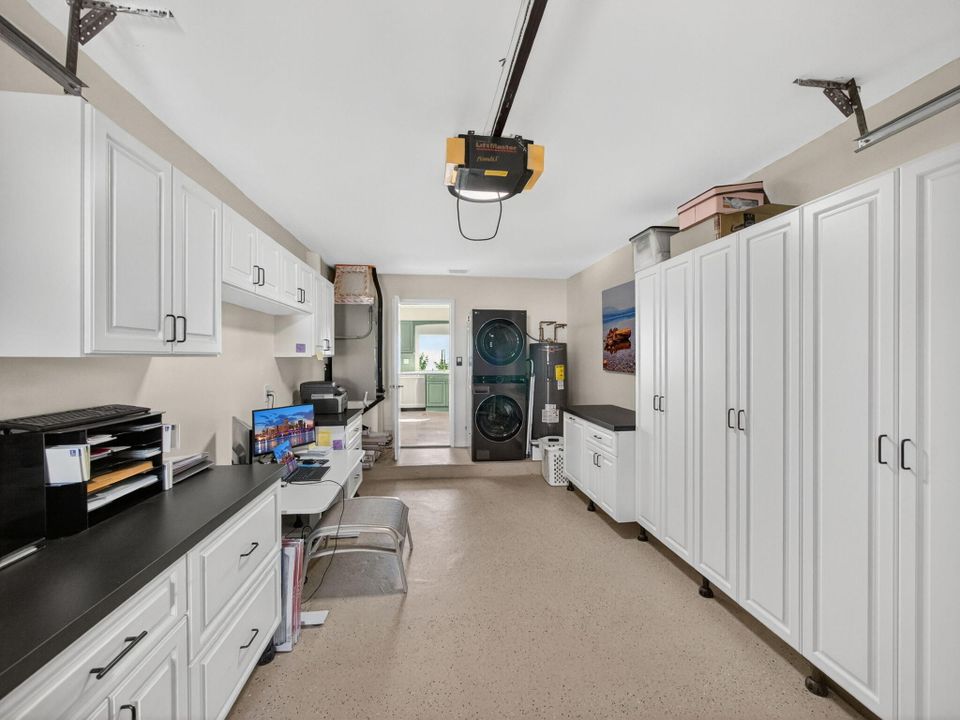 待售: $1,250,000 (2 贝兹, 2 浴室, 1274 平方英尺)