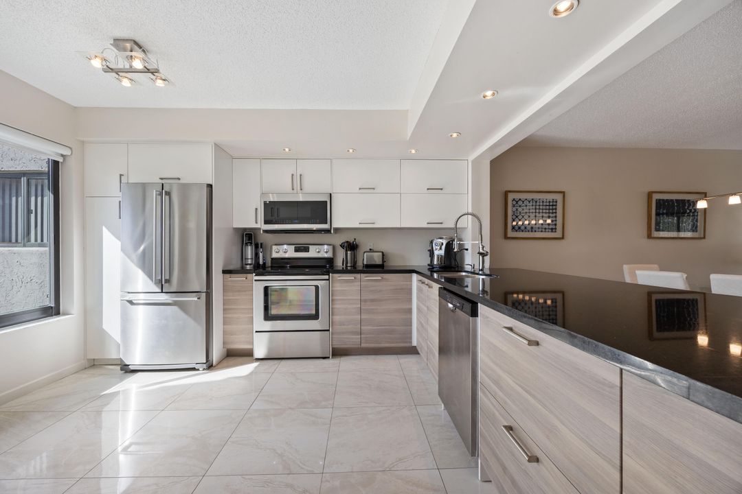 En Venta: $299,000 (2 camas, 2 baños, 1280 Pies cuadrados)