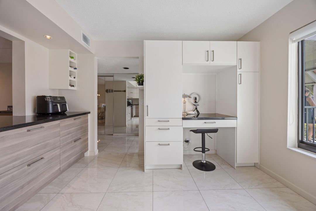 En Venta: $299,000 (2 camas, 2 baños, 1280 Pies cuadrados)