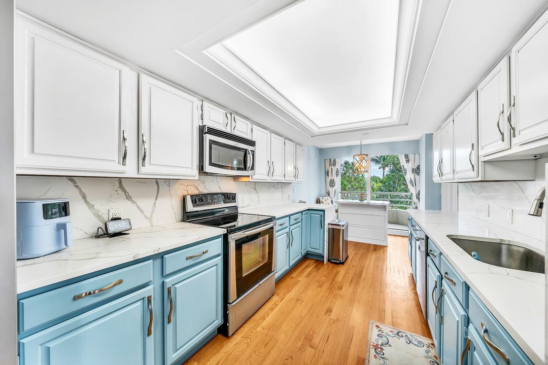 En Venta: $1,190,000 (3 camas, 3 baños, 2319 Pies cuadrados)