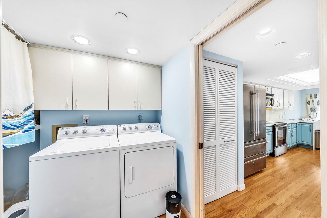 En Venta: $1,190,000 (3 camas, 3 baños, 2319 Pies cuadrados)