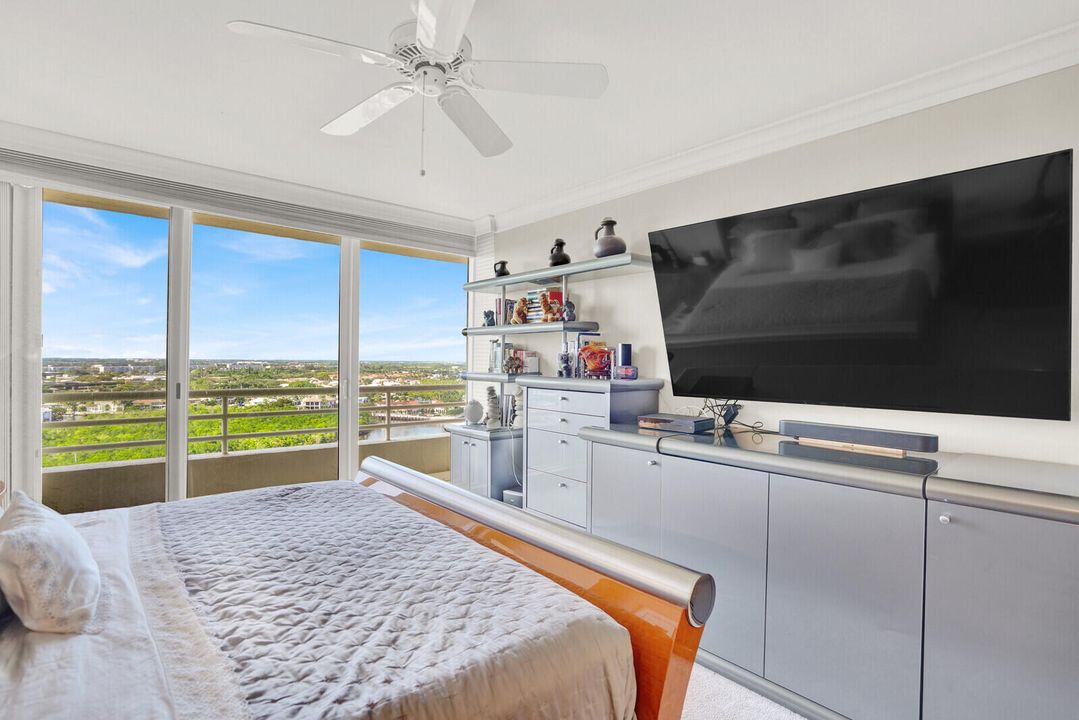 For Sale: $2,095,000 (2 beds, 2 baths, 1697 Square Feet)