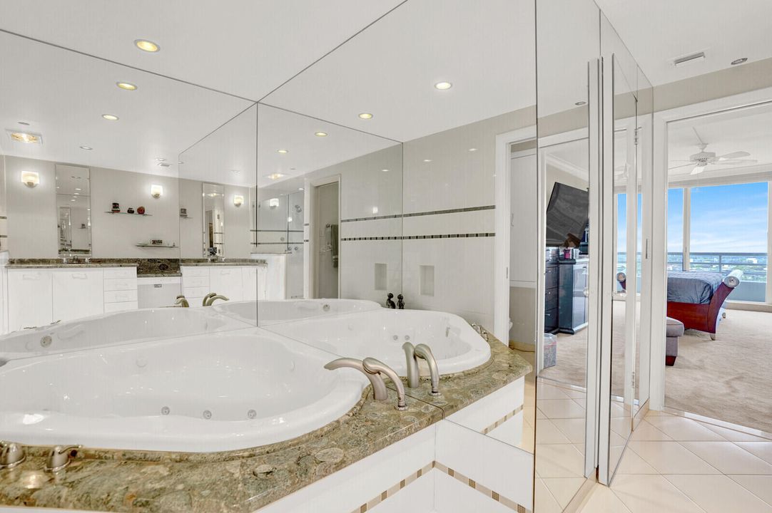 For Sale: $2,095,000 (2 beds, 2 baths, 1697 Square Feet)