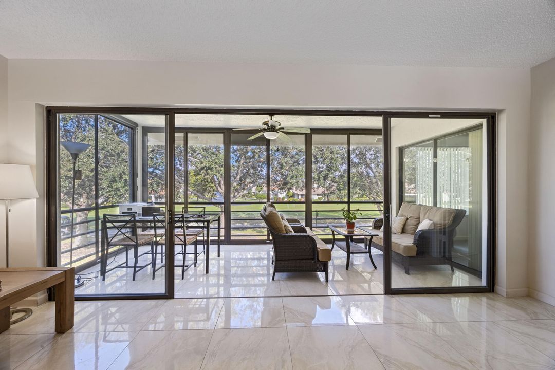 En Venta: $299,000 (2 camas, 2 baños, 1280 Pies cuadrados)