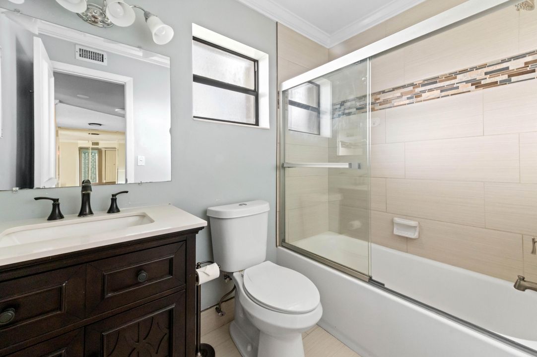 For Rent: $2,500 (2 beds, 2 baths, 982 Square Feet)