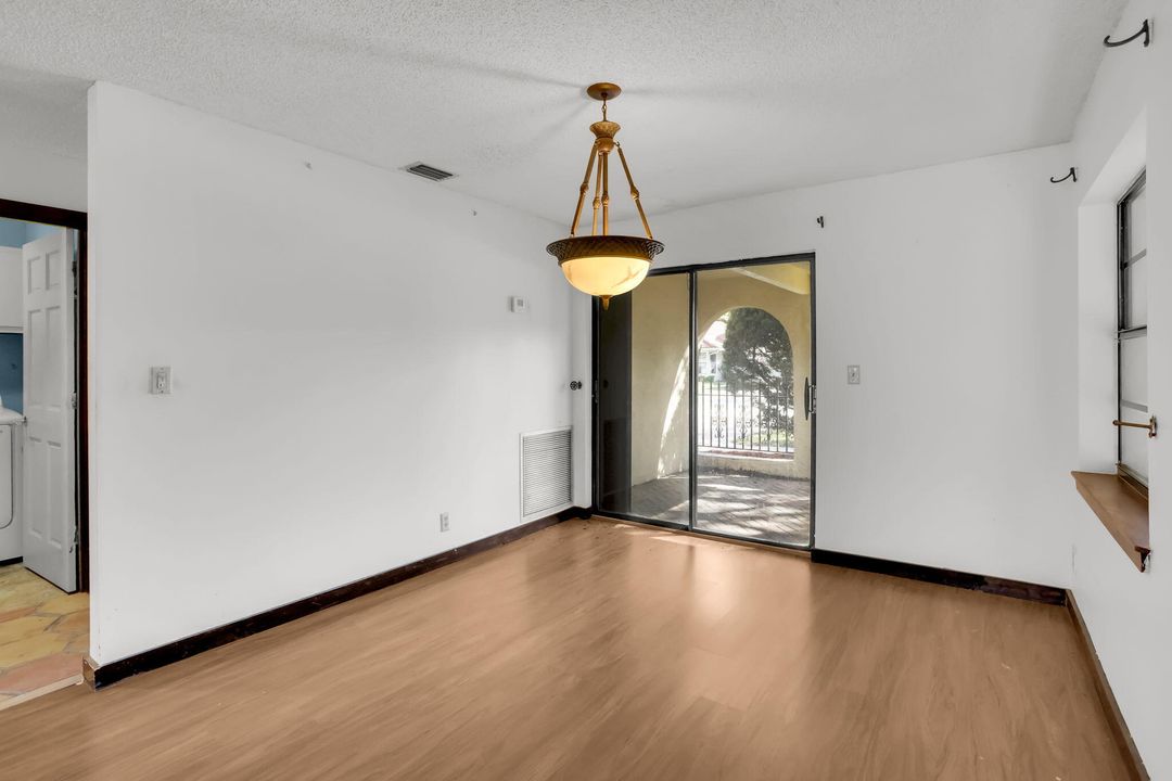 En Venta: $599,000 (3 camas, 2 baños, 1854 Pies cuadrados)