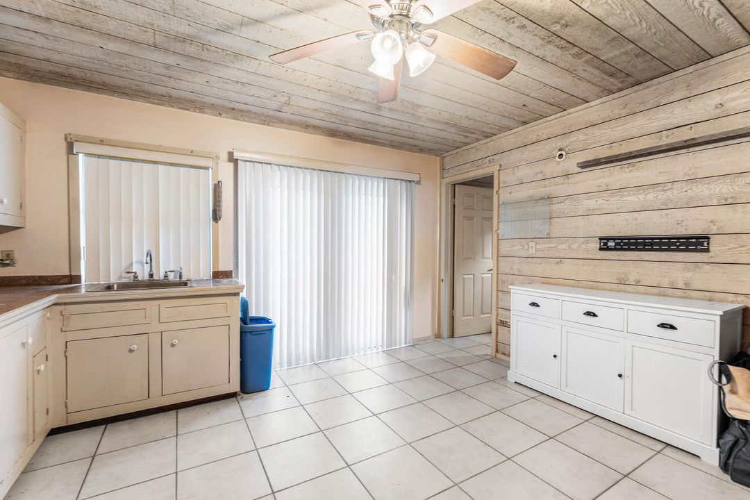 待售: $599,000 (5 贝兹, 2 浴室, 2865 平方英尺)