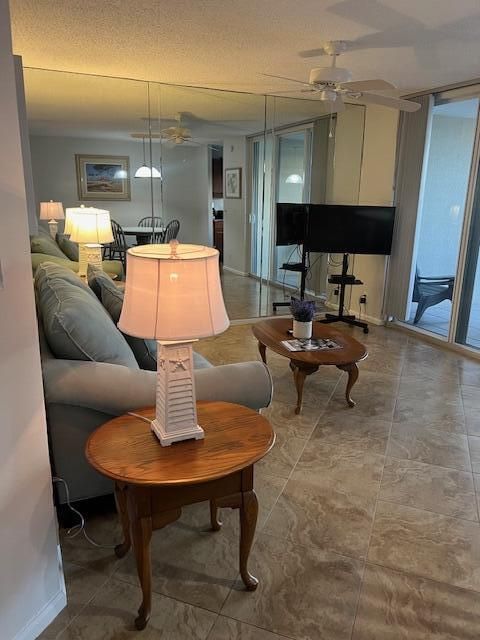 На продажу: $395,000 (1 спален, 1 ванн, 821 Квадратных фут)