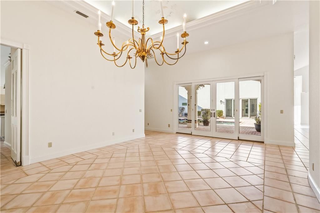 En Venta: $2,400,000 (3 camas, 3 baños, 3881 Pies cuadrados)