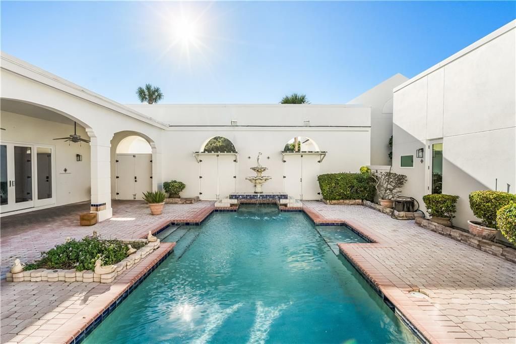 En Venta: $2,400,000 (3 camas, 3 baños, 3881 Pies cuadrados)