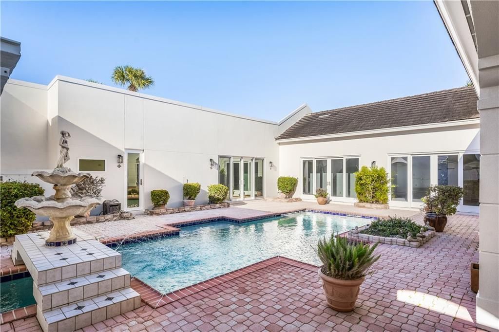 En Venta: $2,400,000 (3 camas, 3 baños, 3881 Pies cuadrados)