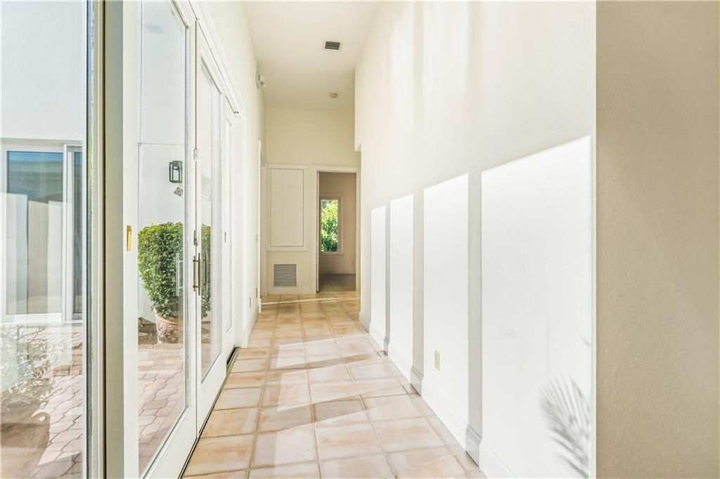 En Venta: $2,400,000 (3 camas, 3 baños, 3881 Pies cuadrados)