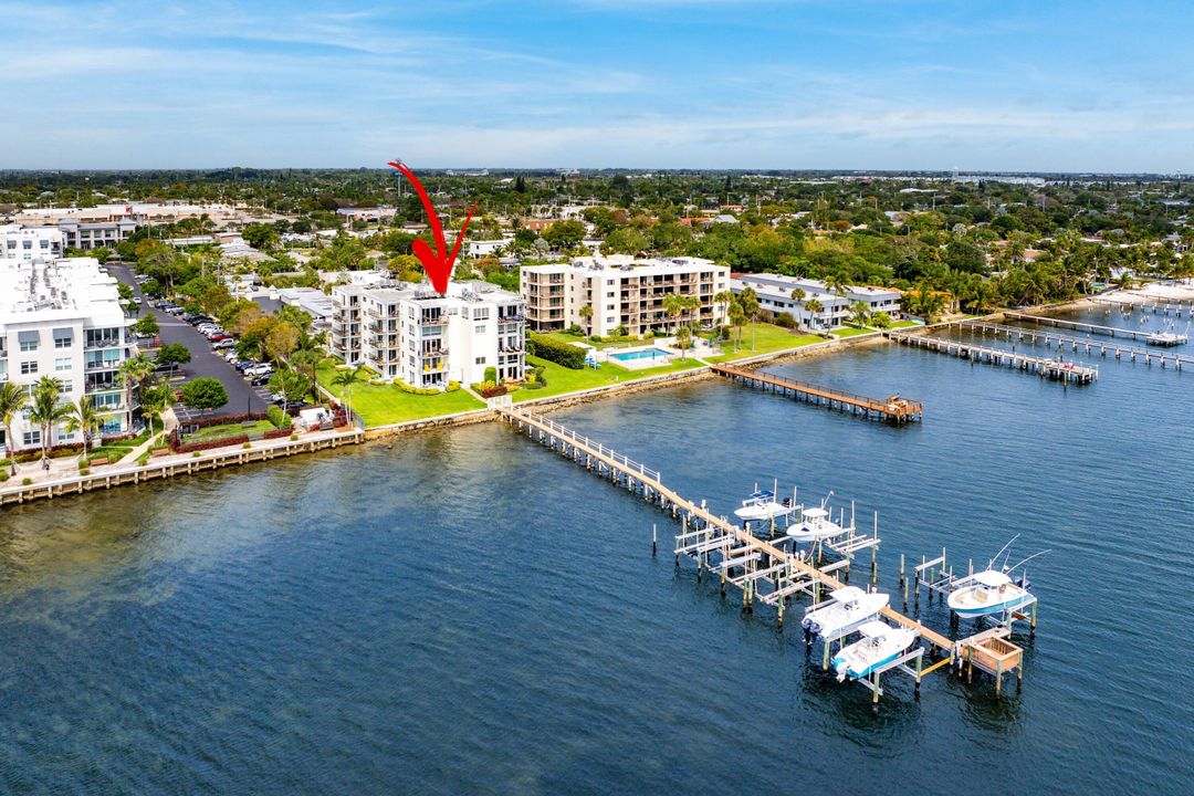 For Sale: $535,000 (2 beds, 2 baths, 1392 Square Feet)