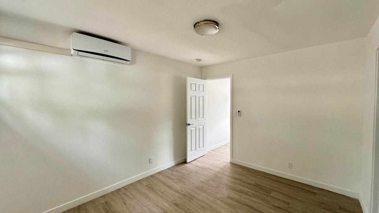 出租: $1,600 (1 贝兹, 1 浴室, 760 平方英尺)