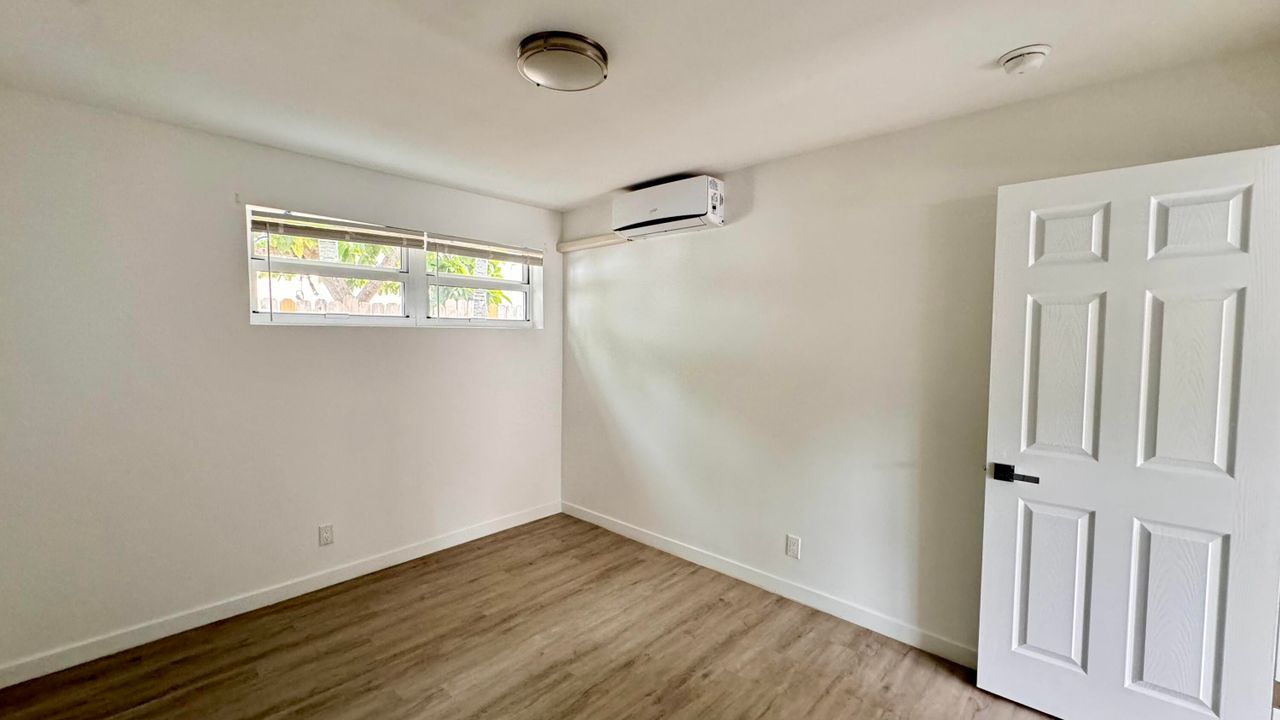 出租: $1,600 (1 贝兹, 1 浴室, 760 平方英尺)