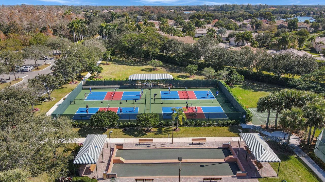 En Venta: $590,000 (3 camas, 2 baños, 2175 Pies cuadrados)