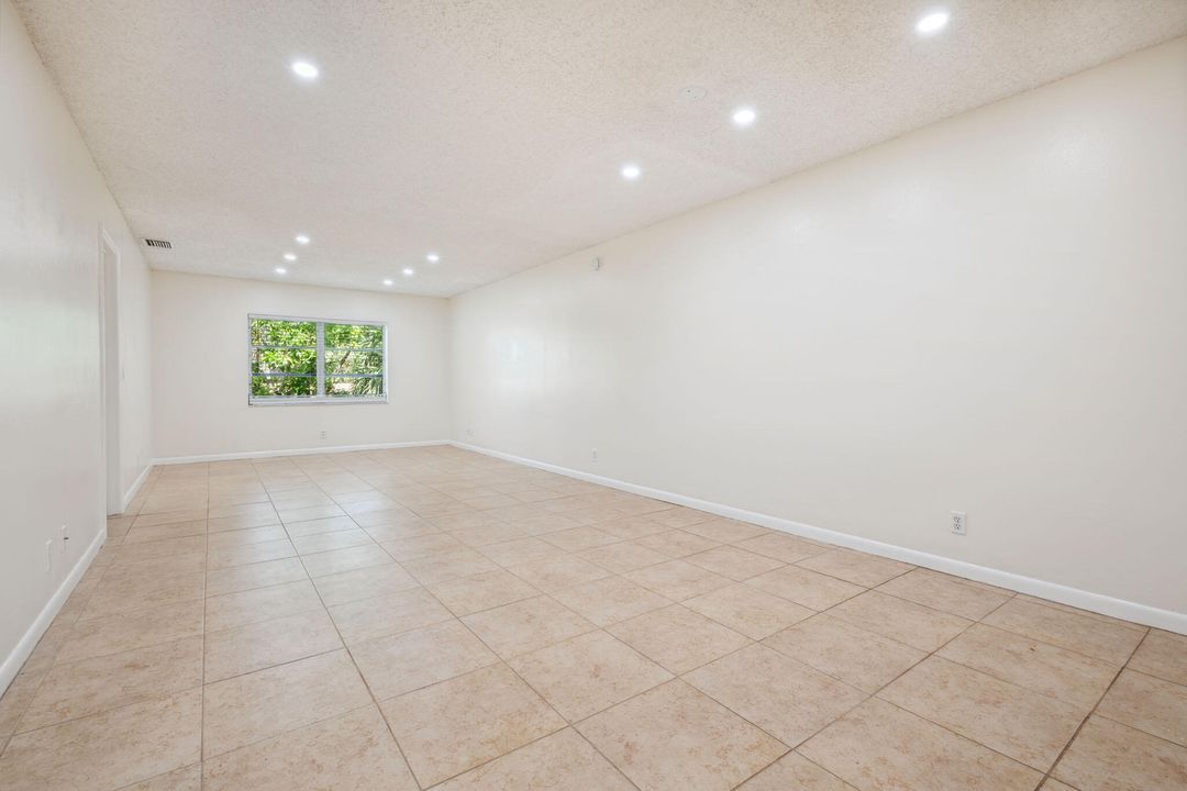 En Renta: $2,600 (2 camas, 2 baños, 1000 Pies cuadrados)