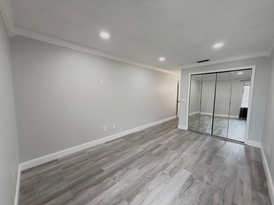 В аренду: $2,000 (2 спален, 2 ванн, 1026 Квадратных фут)