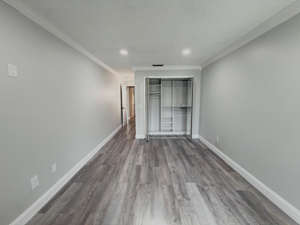 В аренду: $2,000 (2 спален, 2 ванн, 1026 Квадратных фут)