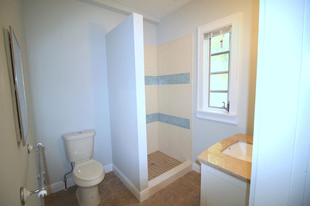 For Rent: $1,850 (1 beds, 1 baths, 500 Square Feet)