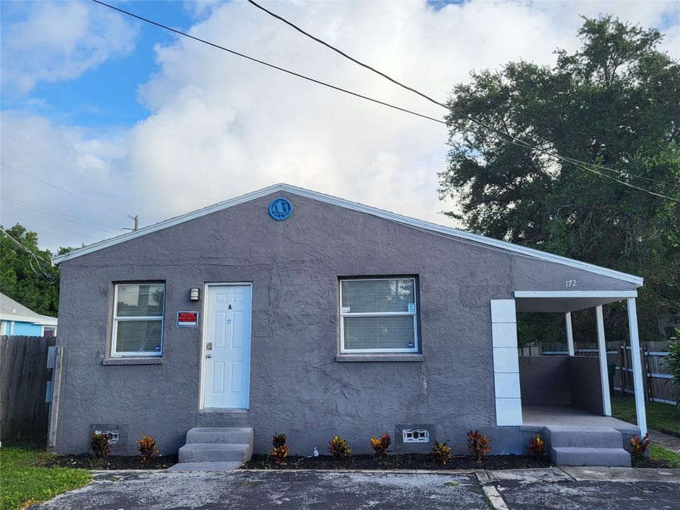 For Rent: $2,750 (4 beds, 2 baths, 1150 Square Feet)