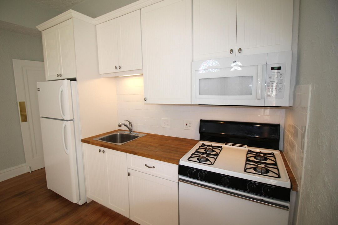 For Rent: $1,850 (1 beds, 1 baths, 500 Square Feet)