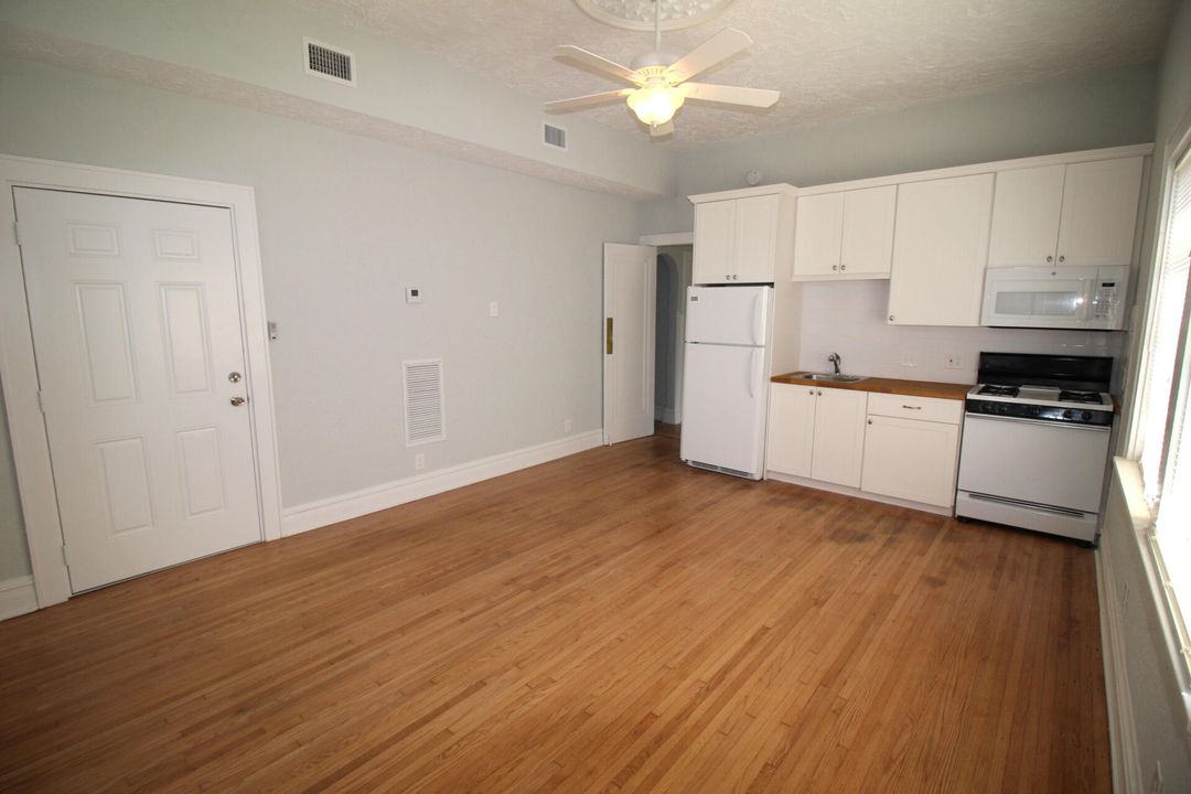 For Rent: $1,850 (1 beds, 1 baths, 500 Square Feet)