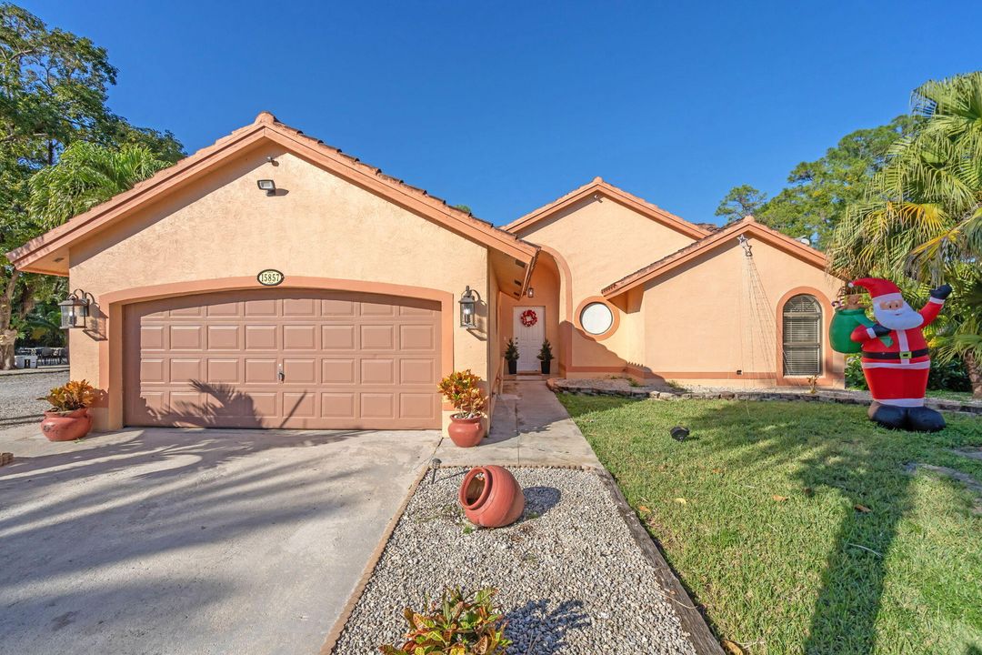 待售: $649,900 (3 贝兹, 2 浴室, 1511 平方英尺)