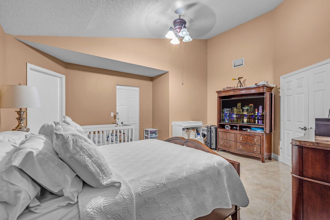 待售: $649,900 (3 贝兹, 2 浴室, 1511 平方英尺)