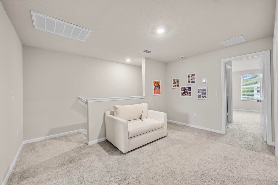 For Rent: $2,595 (3 beds, 2 baths, 1475 Square Feet)