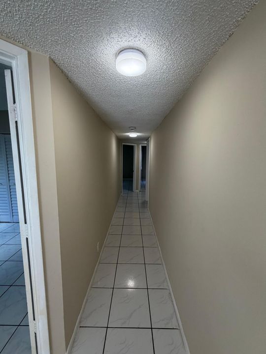 出租: $2,350 (3 贝兹, 2 浴室, 1217 平方英尺)