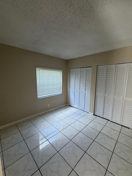 出租: $2,350 (3 贝兹, 2 浴室, 1217 平方英尺)