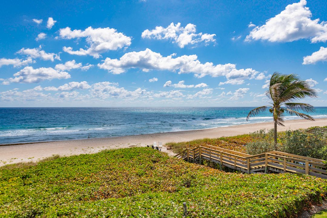 待售: $2,550,000 (2 贝兹, 2 浴室, 2307 平方英尺)