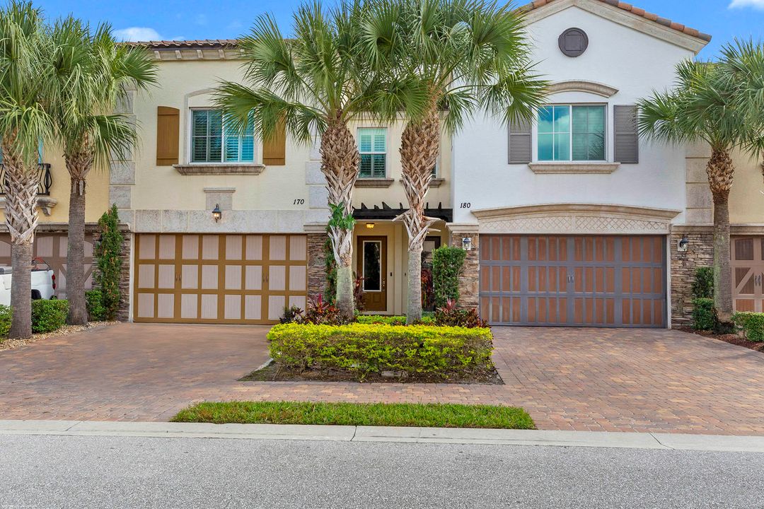 En Renta: $3,700 (3 camas, 2 baños, 2335 Pies cuadrados)