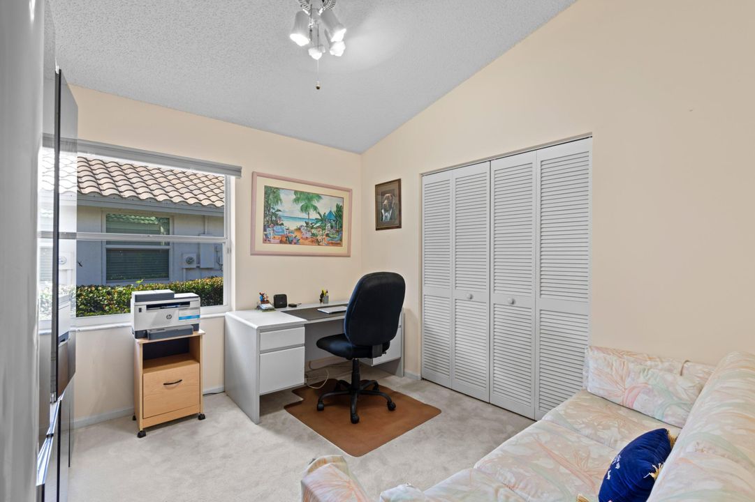 For Sale: $850,000 (5 beds, 3 baths, 2819 Square Feet)