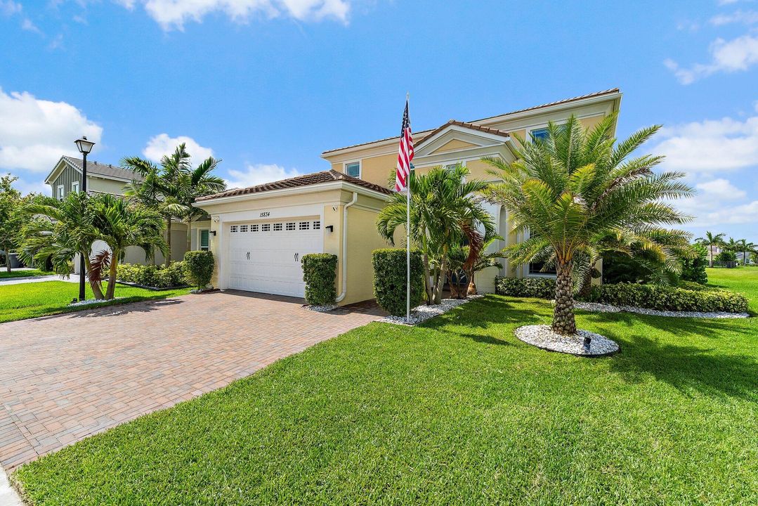 For Sale: $759,000 (4 beds, 3 baths, 2165 Square Feet)