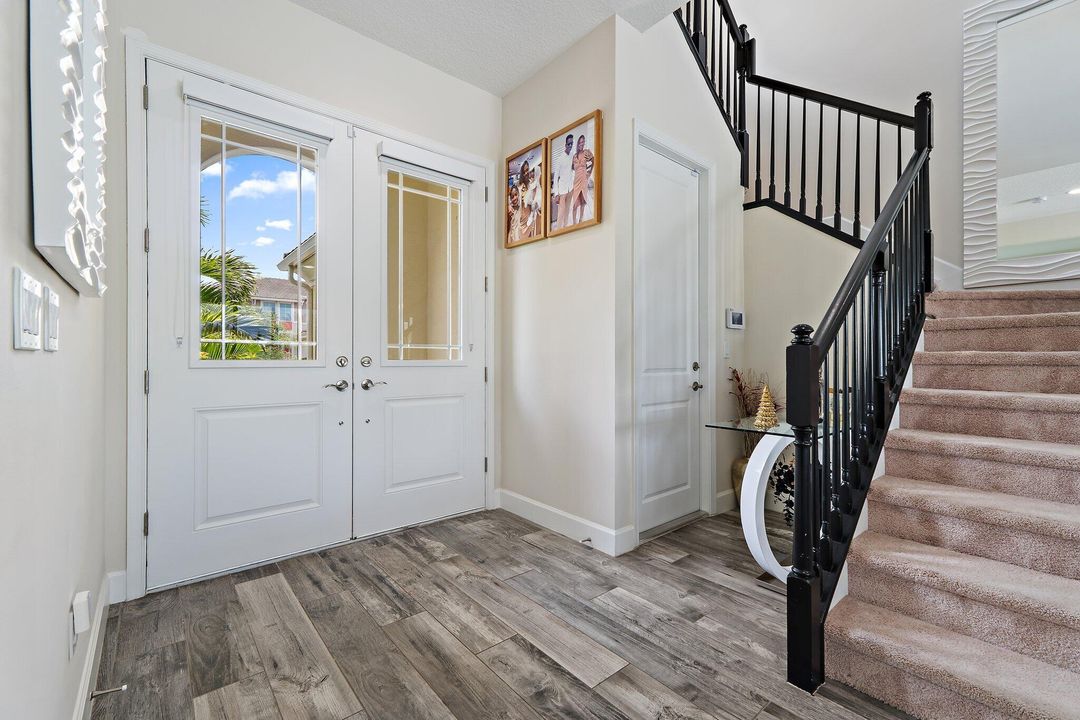 For Sale: $759,000 (4 beds, 3 baths, 2165 Square Feet)