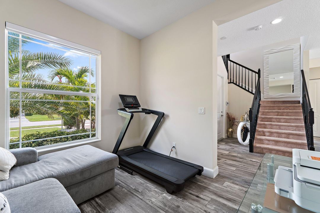 For Sale: $759,000 (4 beds, 3 baths, 2165 Square Feet)