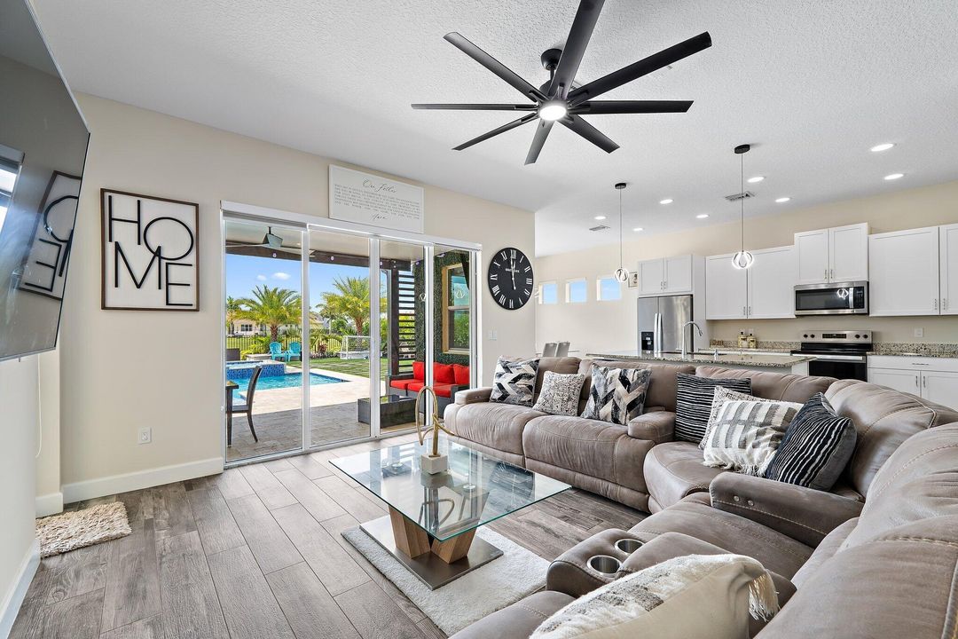 For Sale: $759,000 (4 beds, 3 baths, 2165 Square Feet)