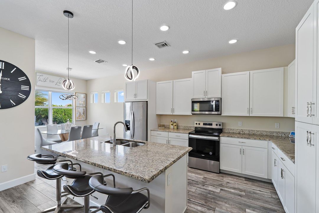 For Sale: $759,000 (4 beds, 3 baths, 2165 Square Feet)