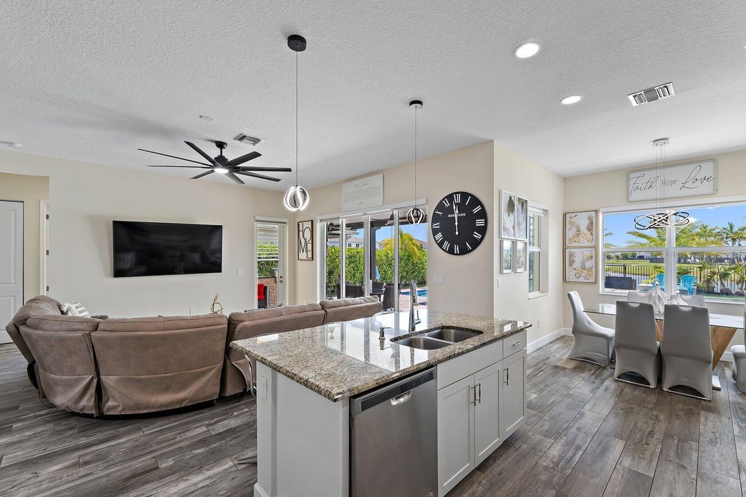 For Sale: $759,000 (4 beds, 3 baths, 2165 Square Feet)