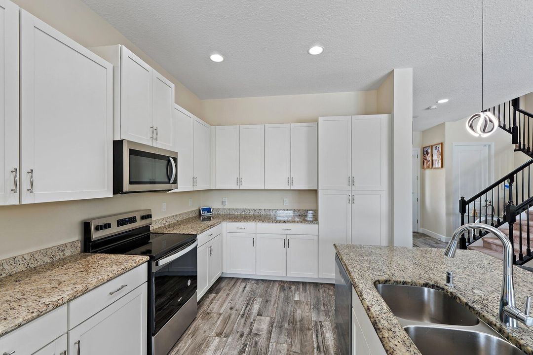 For Sale: $759,000 (4 beds, 3 baths, 2165 Square Feet)