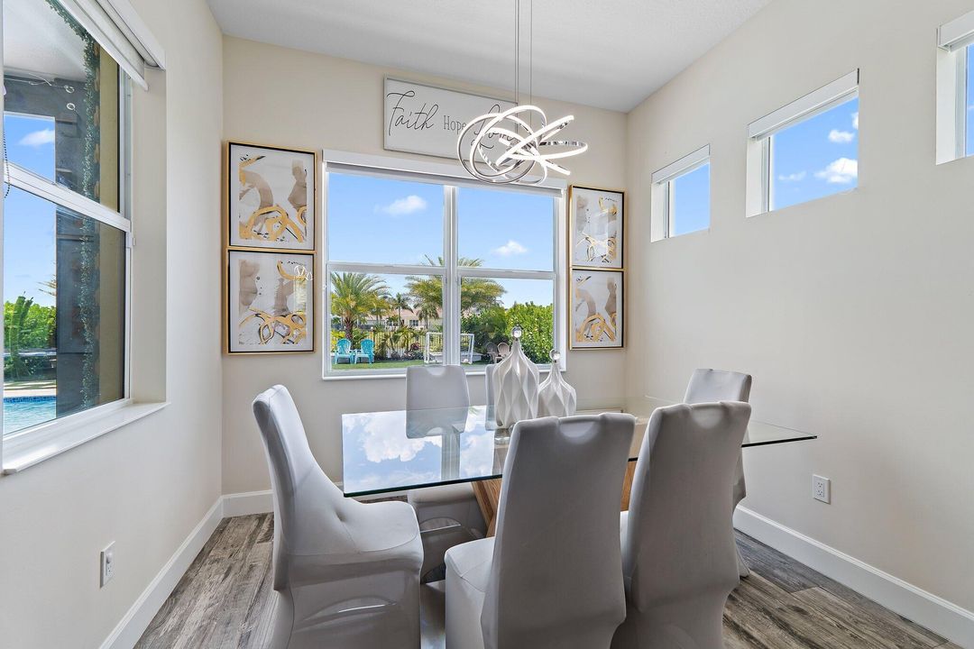 For Sale: $759,000 (4 beds, 3 baths, 2165 Square Feet)