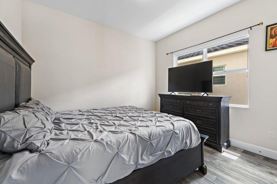 For Sale: $759,000 (4 beds, 3 baths, 2165 Square Feet)