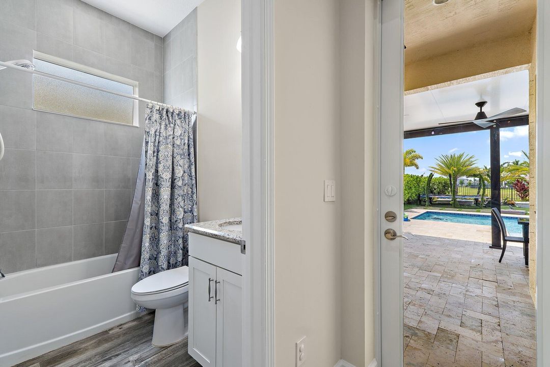 For Sale: $759,000 (4 beds, 3 baths, 2165 Square Feet)