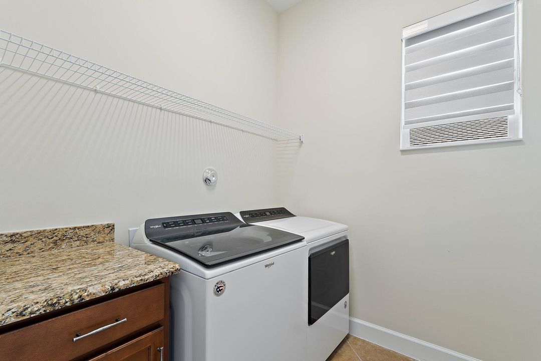 For Sale: $759,000 (4 beds, 3 baths, 2165 Square Feet)