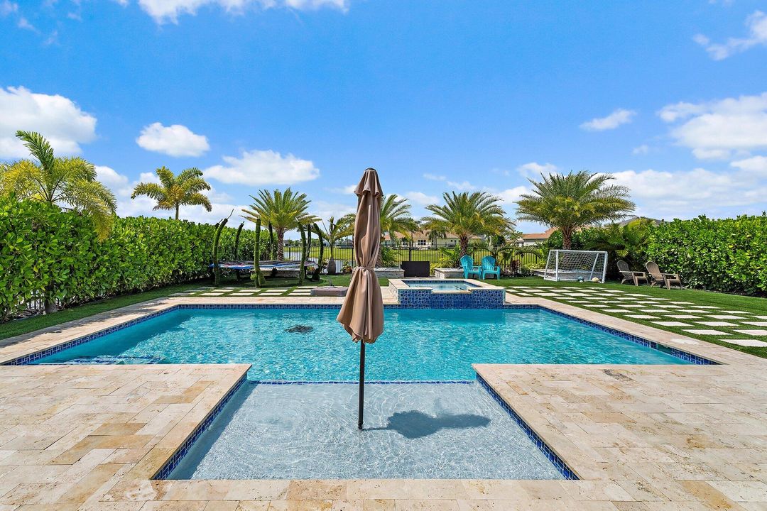 For Sale: $759,000 (4 beds, 3 baths, 2165 Square Feet)