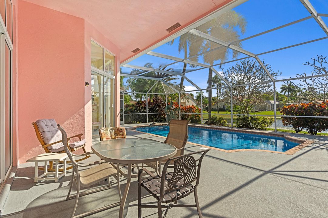 For Sale: $850,000 (5 beds, 3 baths, 2819 Square Feet)